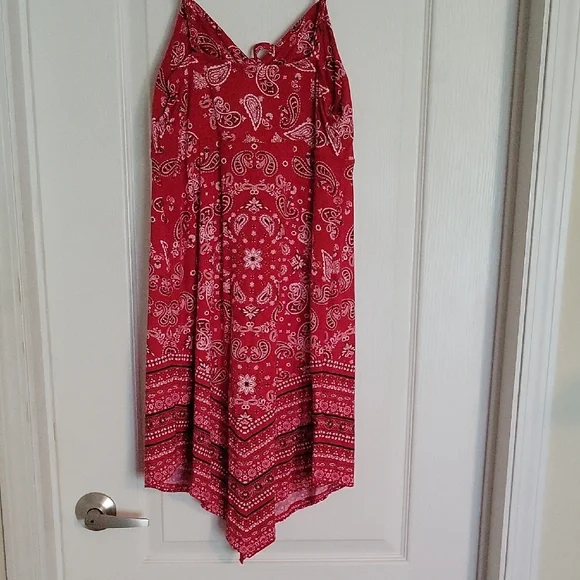 Red Bandana Print Handkerchief Hem Dress | Size M (7–9) | Boho Summer Vibes - Picture 6 of 12